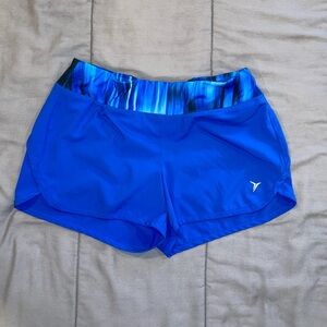 Old navy women’s blue active shorts with liner & waist band pocket size s